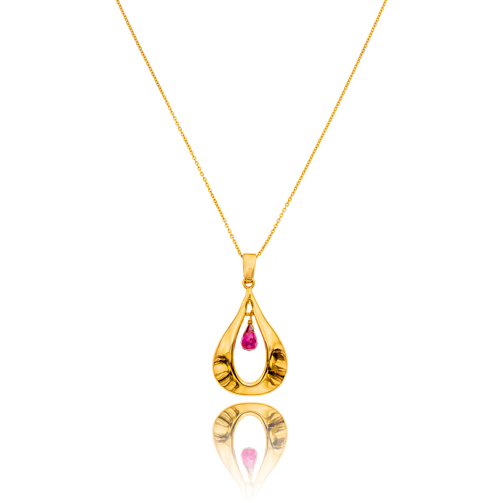 18K Yellow Gold Pear Shape Drop Pendant  With A Briolette Garnet & Gold Chain Default Title